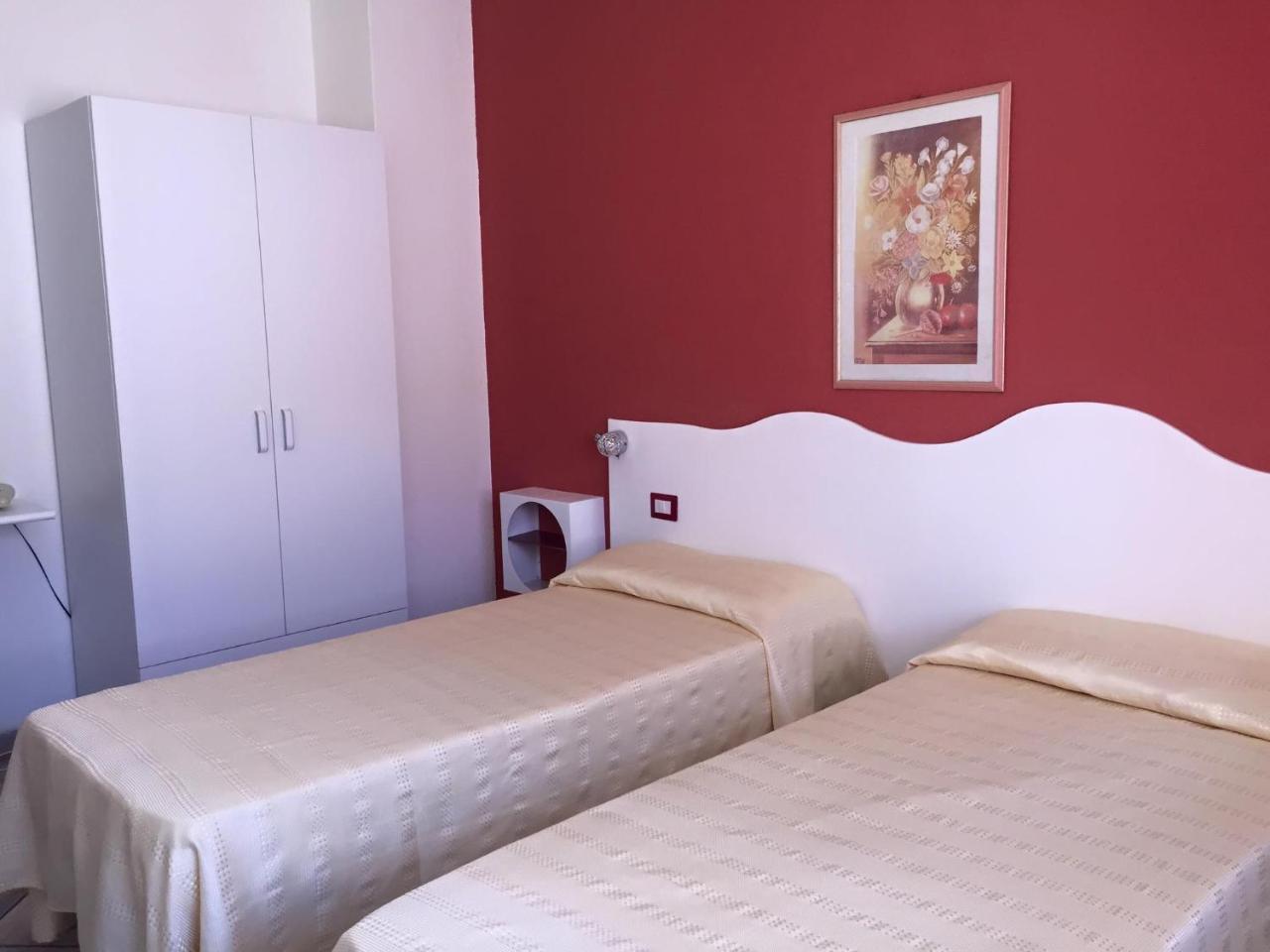 Hotel Sandalion Santa Teresa Gallura Extérieur photo